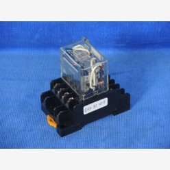 Omron L4YN-D2 Relay with base PTF14A